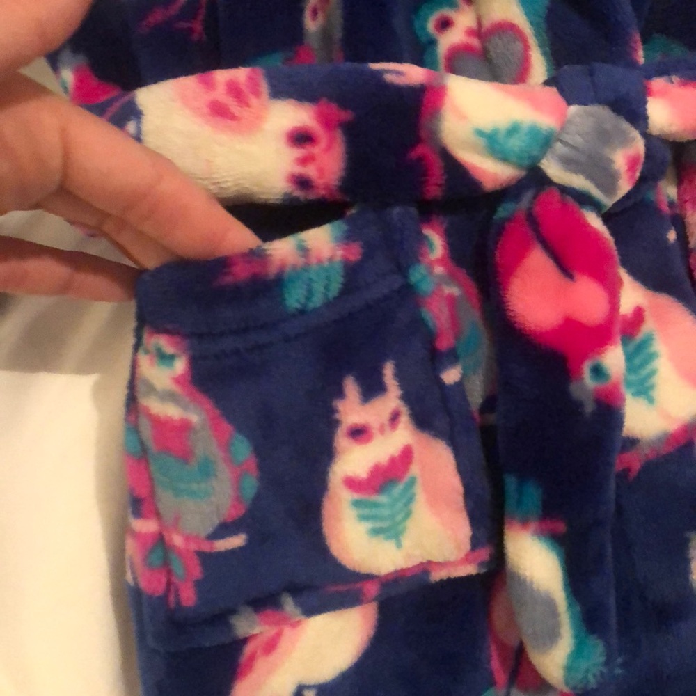 Hatley Robe - Picture 2 of 4